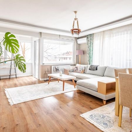 Vibrant Flat With Balcony In Maltepe Apartment Istanbul Ngoại thất bức ảnh